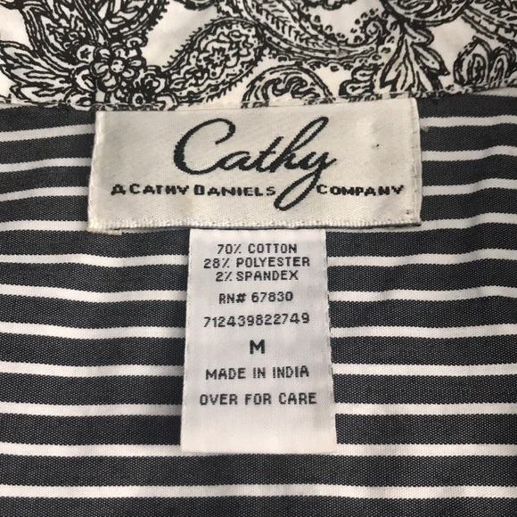 Size medium grey and white stripe button up - Picture 2 of 2